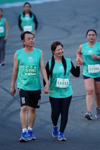 BIB: 51106, 51981, 53112
                            <button type="button" onclick="openModal(10527294)" class="btn btn-primary btn-sm float-right btn-popup" data-toggle="modal" data-target=".modal-high-quality">
                        <i class="fas fa-shopping-cart"></i> Add to Cart
                    </button>
                                            <button type="button" onclick="isThisMe(10527294, true)" class="btn btn-success btn-sm float-right btn-popup btn-isme hidden" data-toggle="tooltip" data-placement="bottom" title="นี่คือรูปของคุณใช่ไหม คลิกที่นี่เพื่อเอาเข้าอัลบั้ม">
                        <i class="fas fa-plus"></i> Add to album
                    </button>
                    <button type="button" onclick="isThisMe(10527294, false)" class="btn btn-warning btn-sm float-right btn-popup btn-isnotme hidden">
                        <i class="fas fa-ban"></i> Remove from album
                    </button>